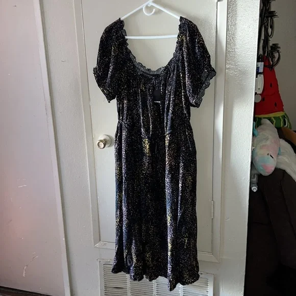 Torrid Challis Skater Dress 🌺🌺 - Picture 3 of 12